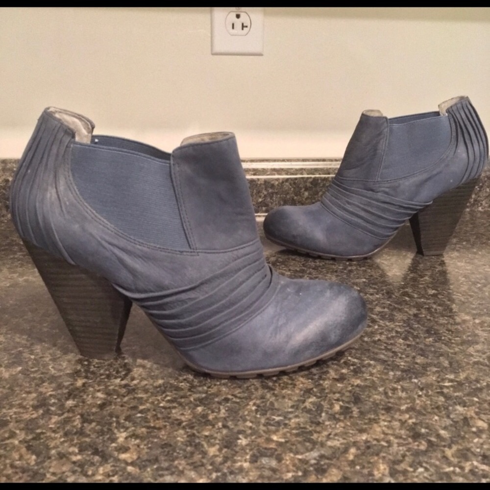 Vince Camuto Boots